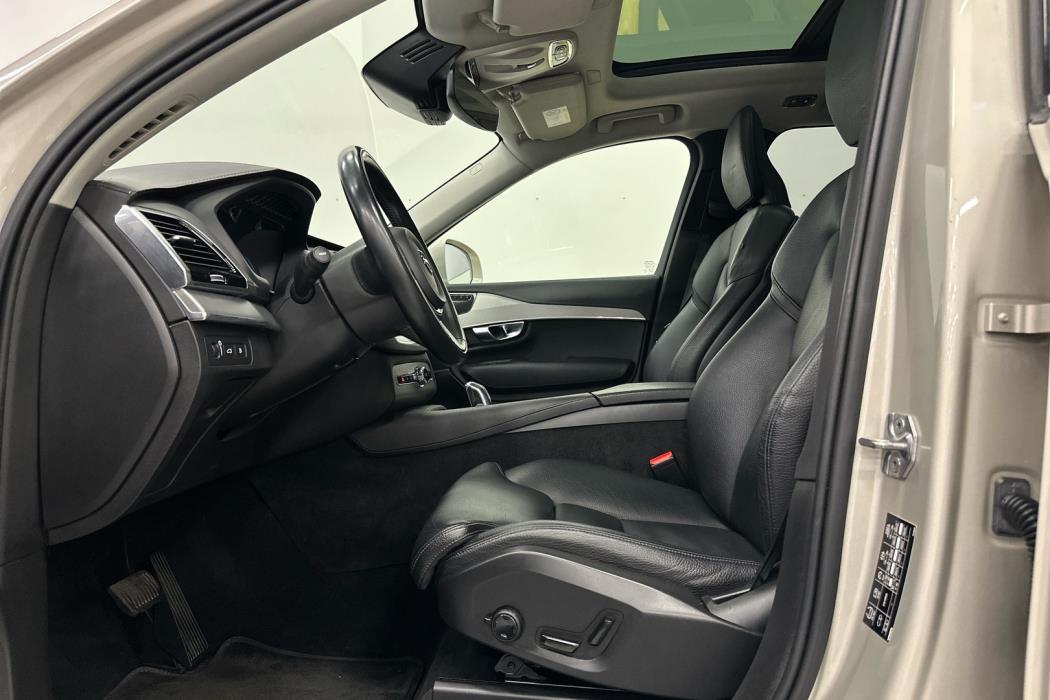 VOLVO XC90 2019