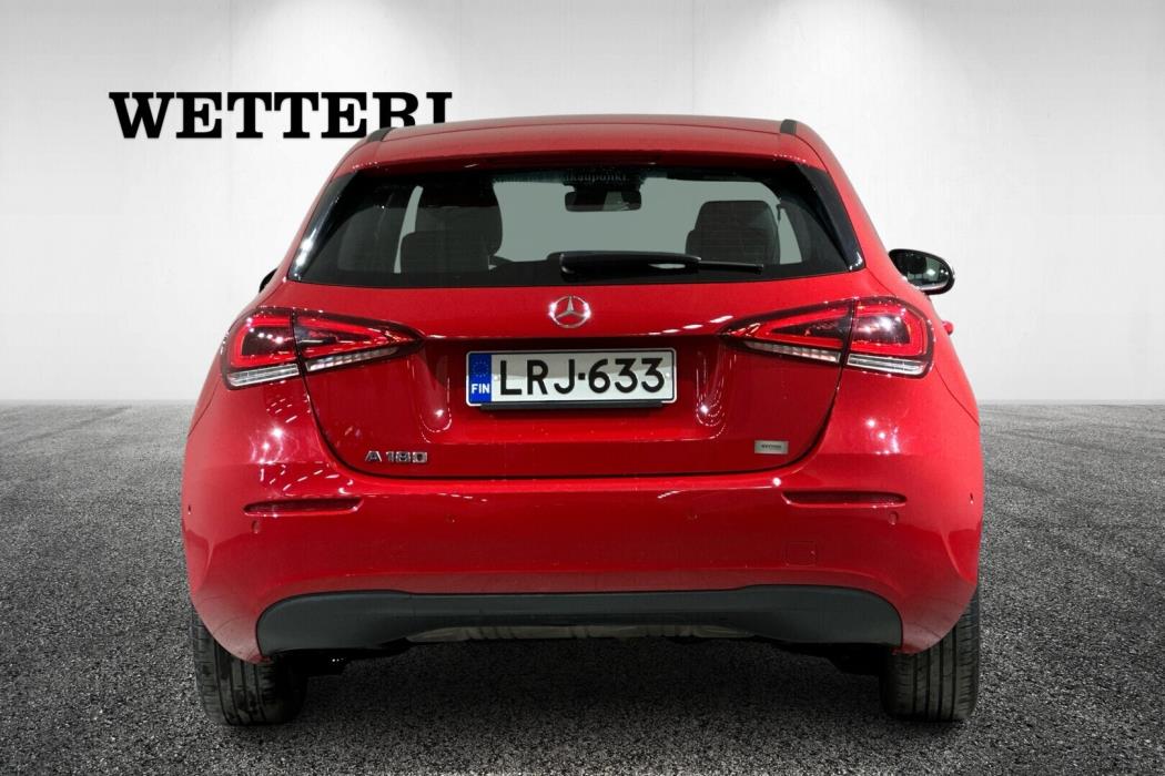 MERCEDES-BENZ A 2019