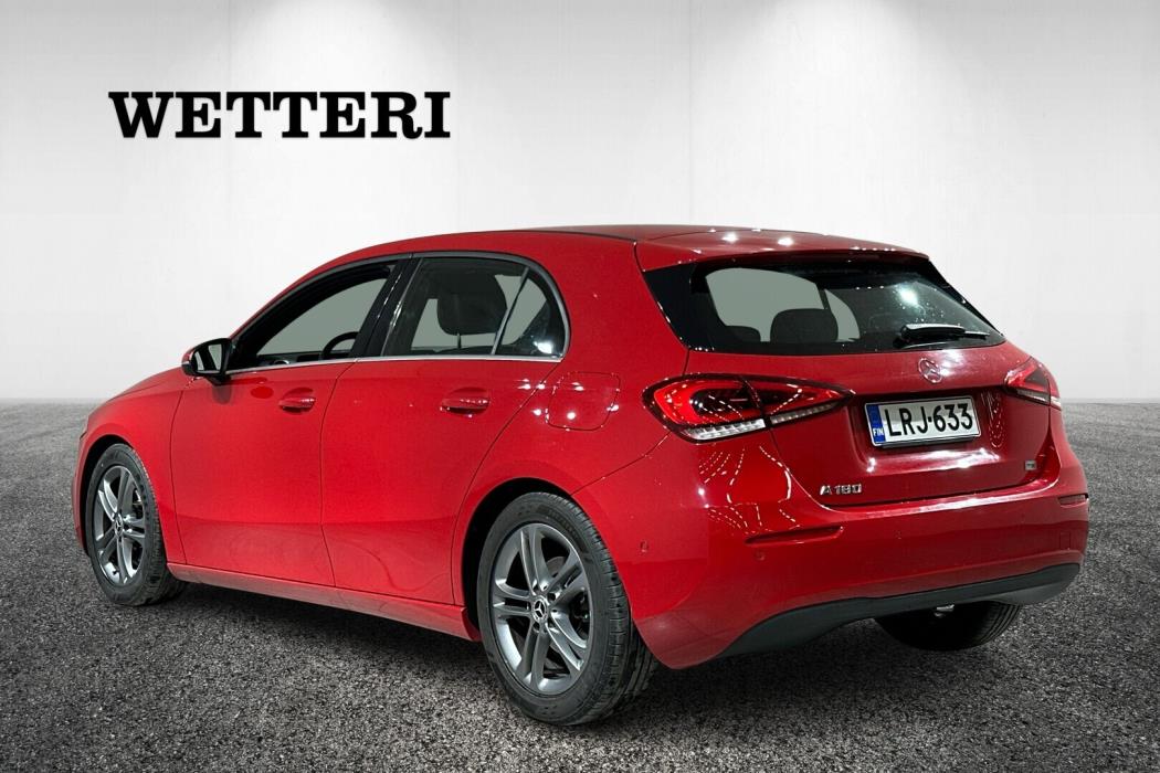 MERCEDES-BENZ A 2019