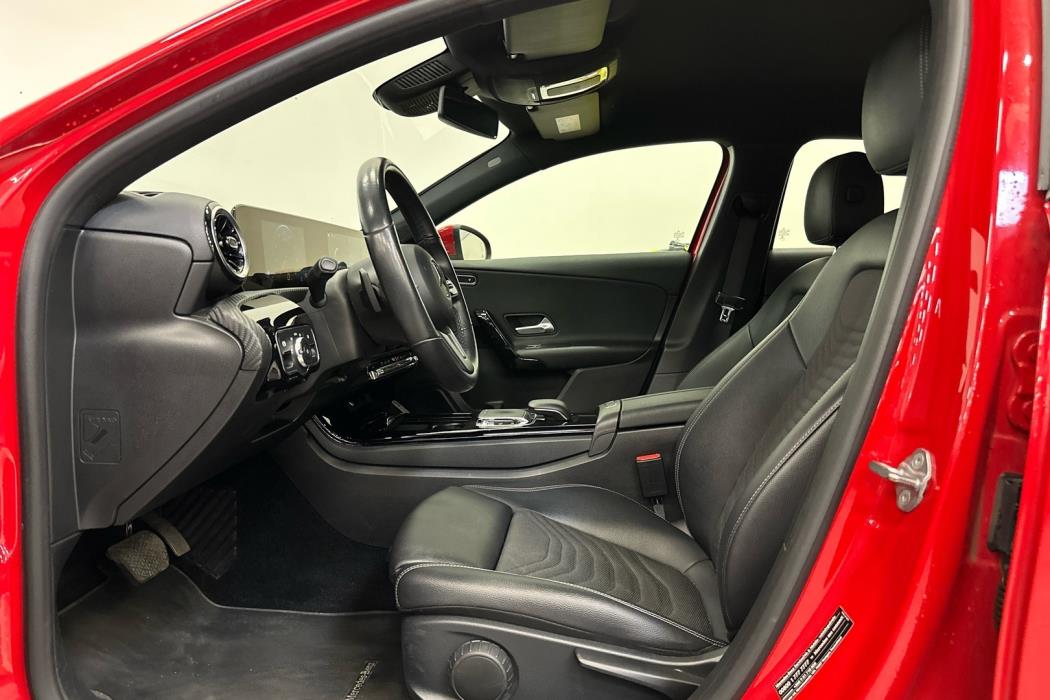 MERCEDES-BENZ A 2019