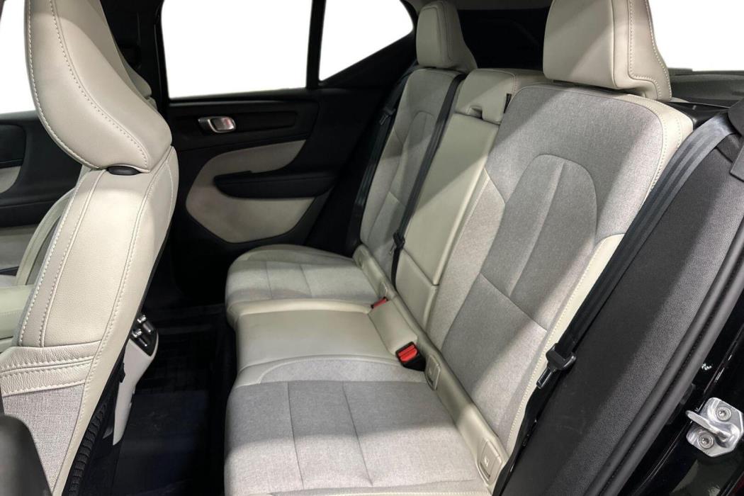VOLVO XC40 2018