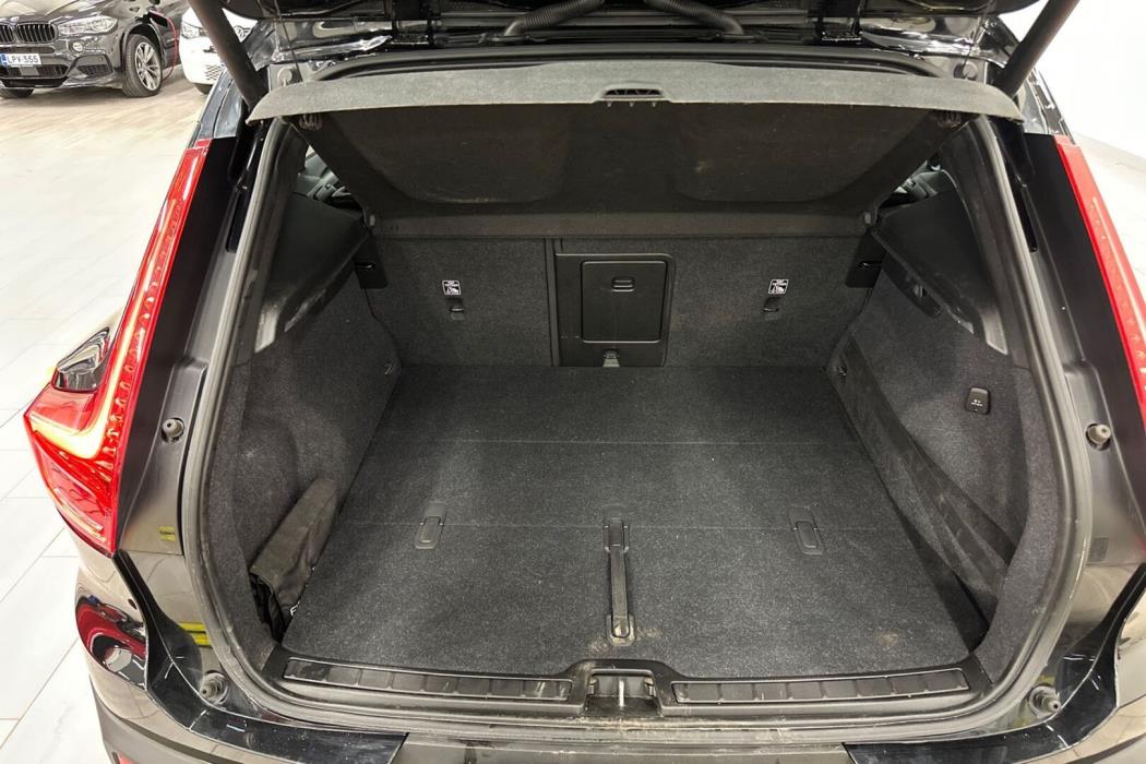 VOLVO XC40 2018
