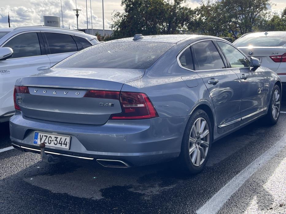 VOLVO S90 2017