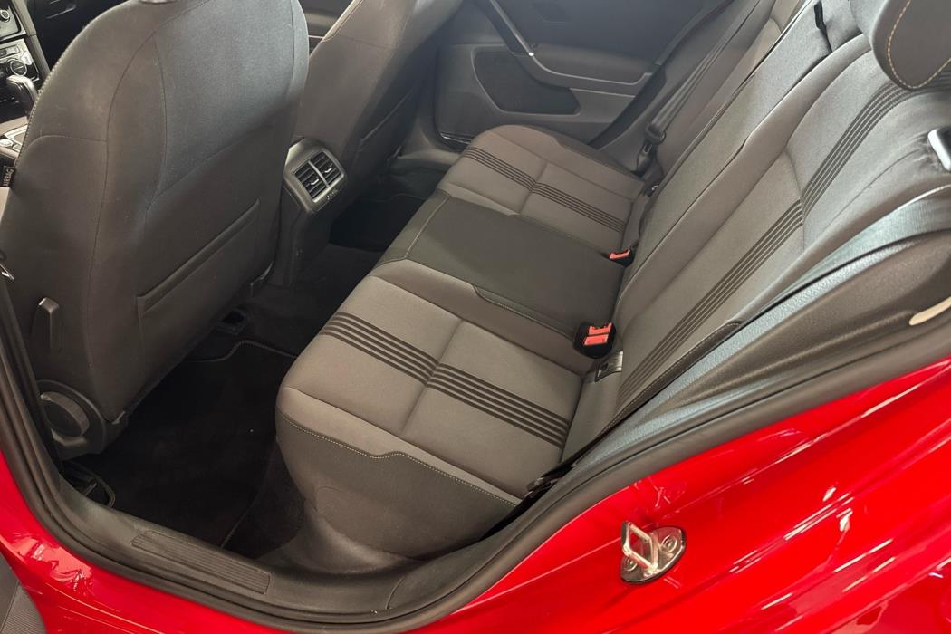 VOLKSWAGEN Golf 2017