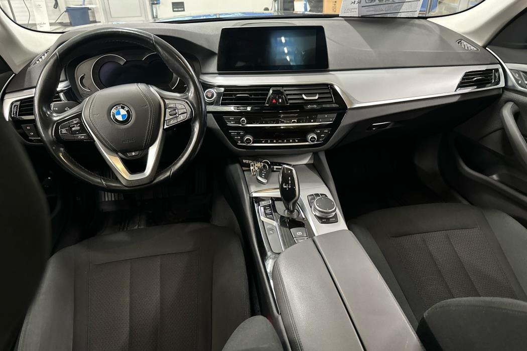 BMW 530 2019