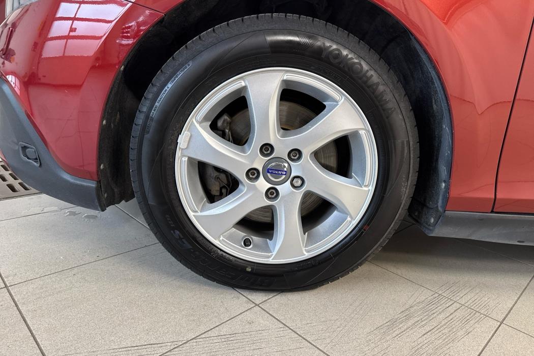 VOLVO V40 Cross Country 2014