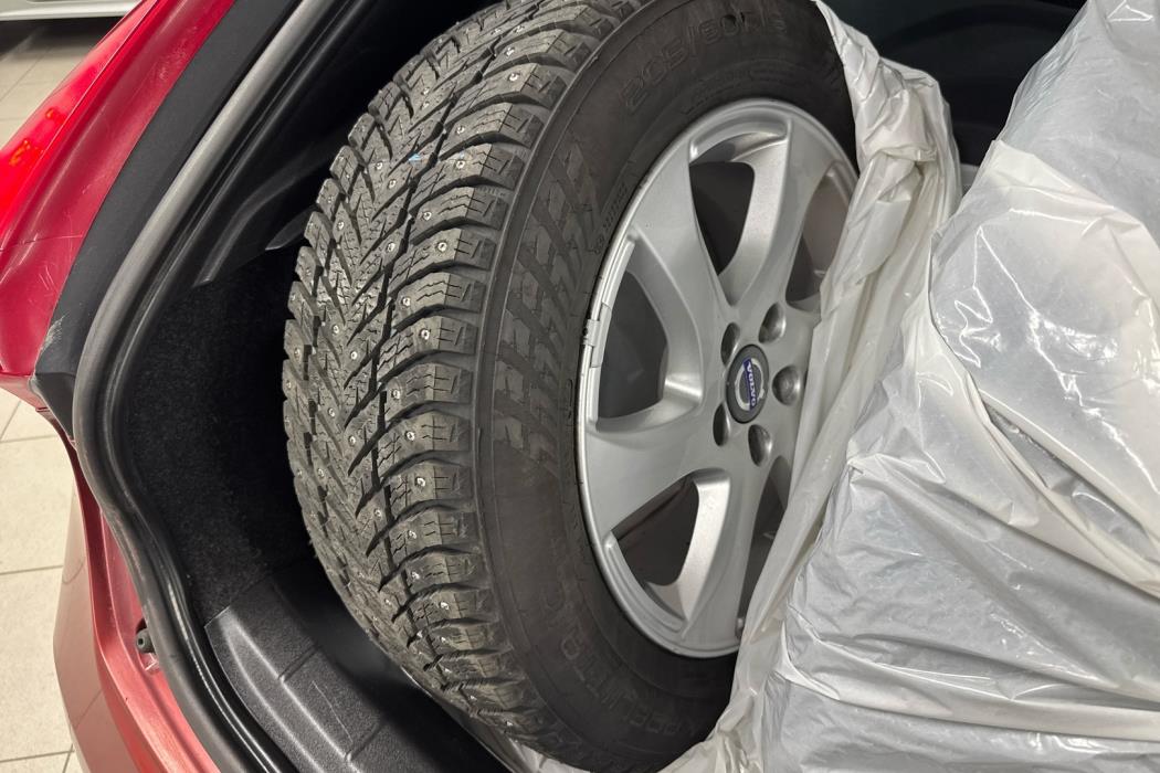 VOLVO V40 Cross Country 2014