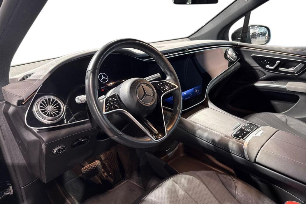 MERCEDES-BENZ EQS SUV 2023