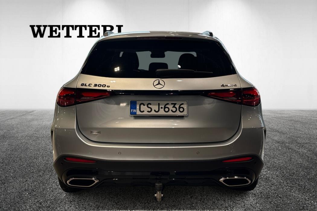 MERCEDES-BENZ GLC 2026