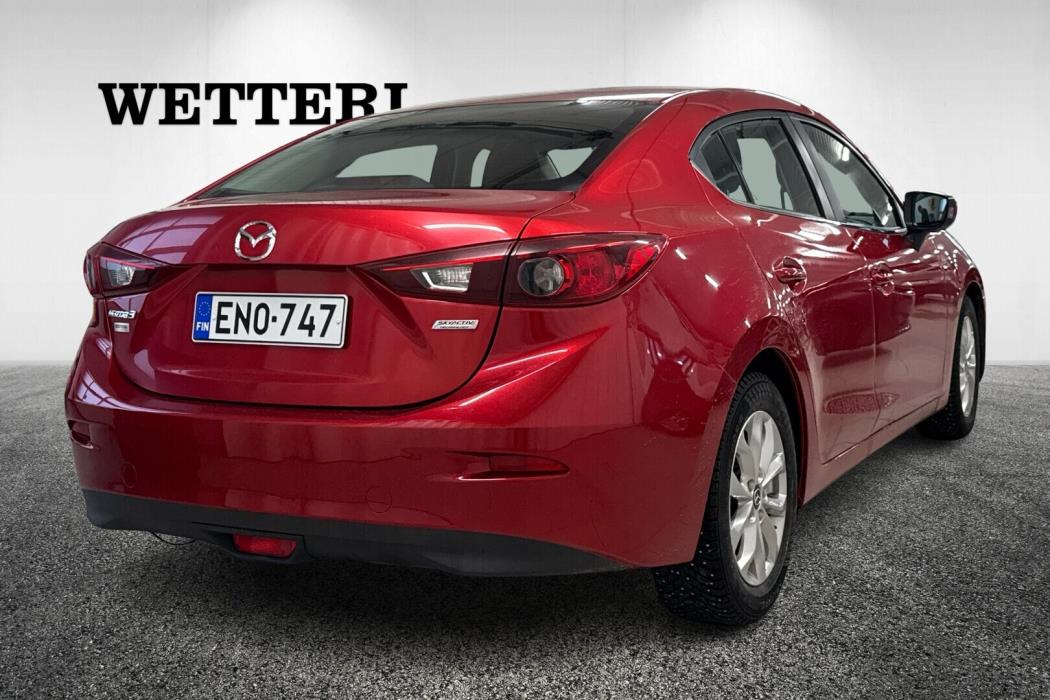 MAZDA 3 2015