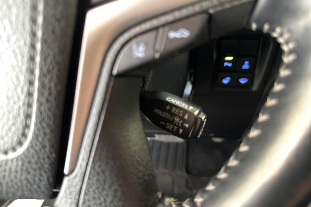 TOYOTA Land Cruiser 2018