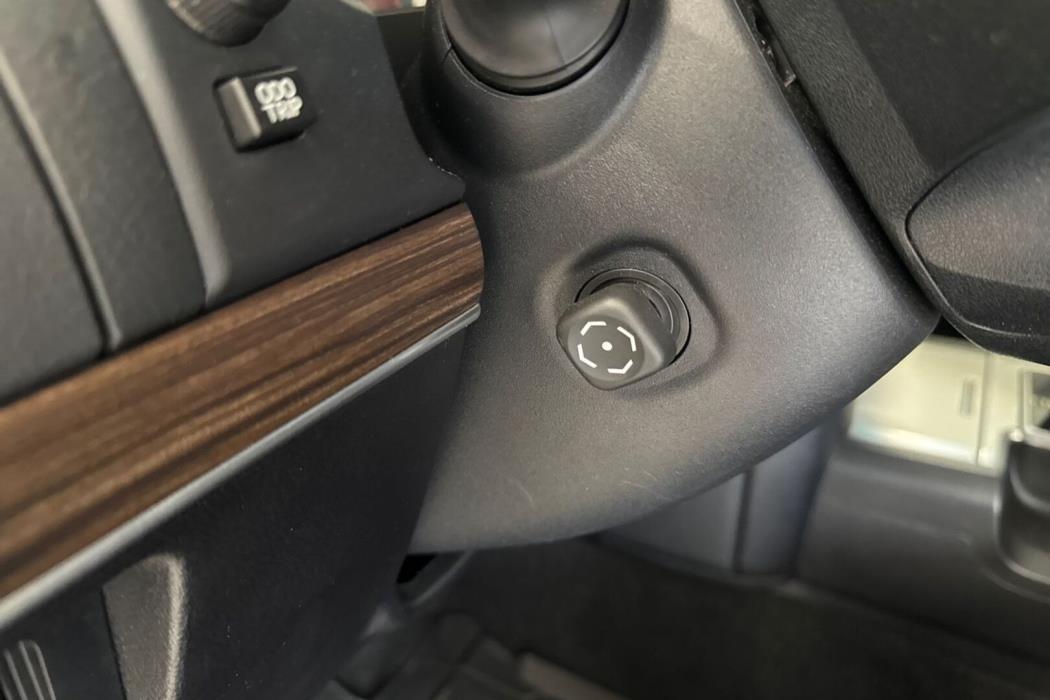 TOYOTA Land Cruiser 2018