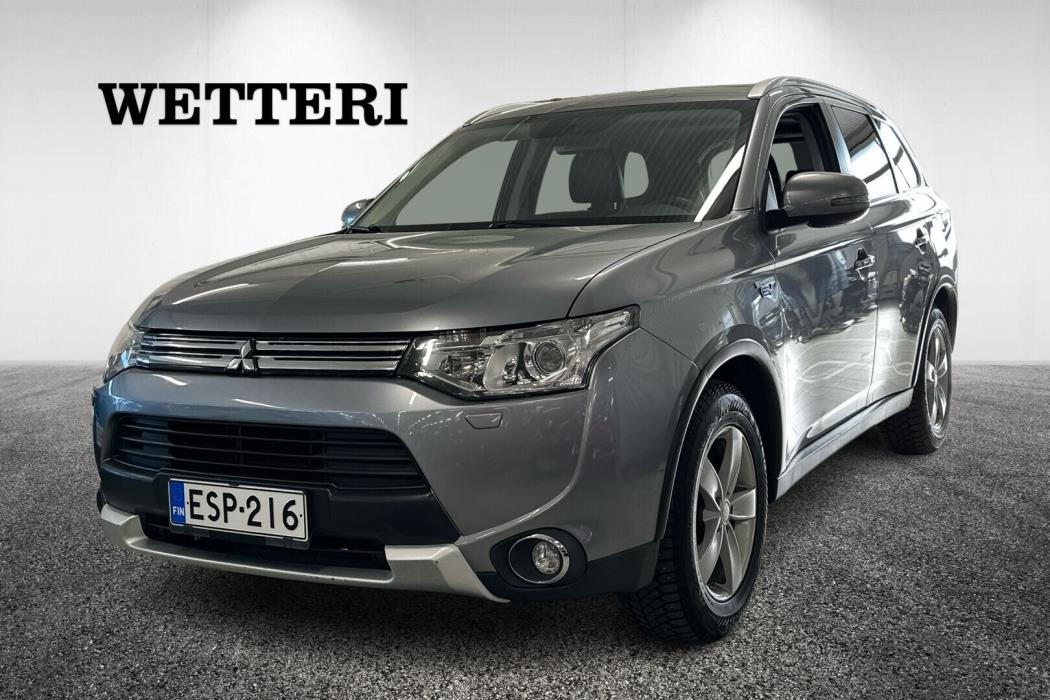 MITSUBISHI Outlander PHEV 2015
