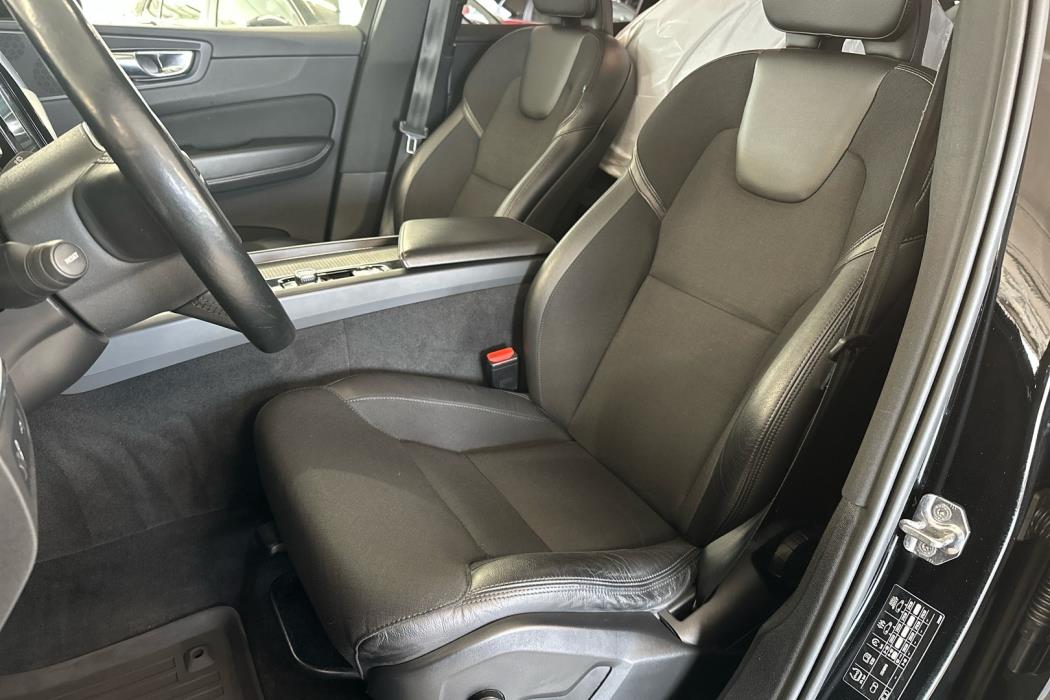 VOLVO XC60 2020