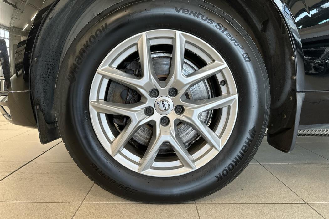 VOLVO XC60 2020