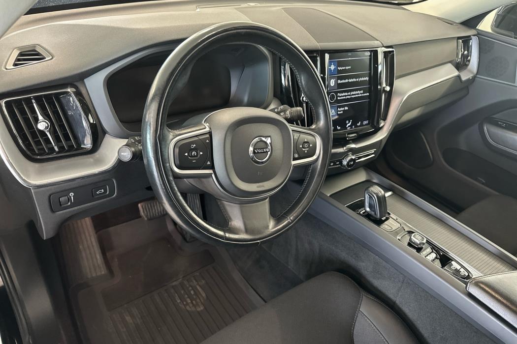 VOLVO XC60 2020