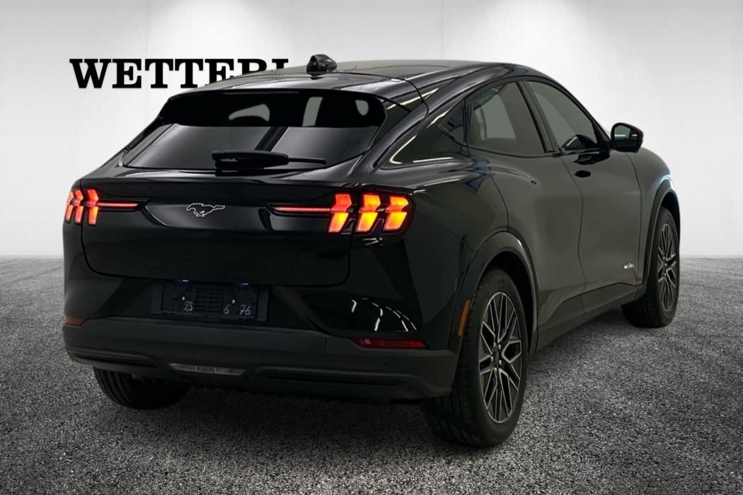 FORD Mustang Mach-E 2026