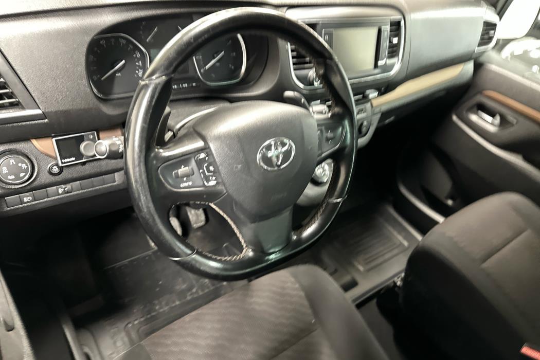 TOYOTA Proace Verso 2018