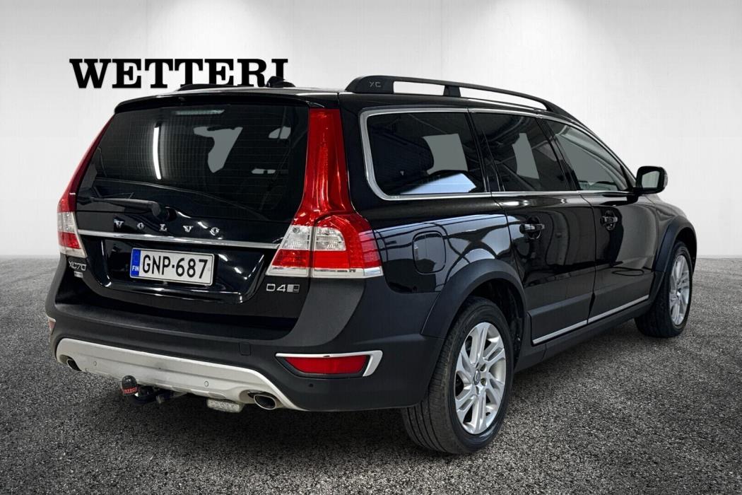 VOLVO XC70 2015