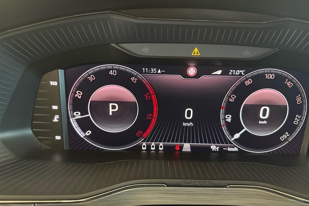 SKODA Superb 2021