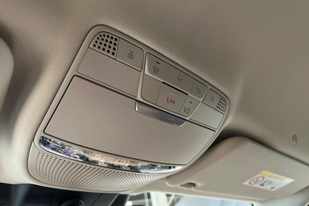 MERCEDES-BENZ E 2021