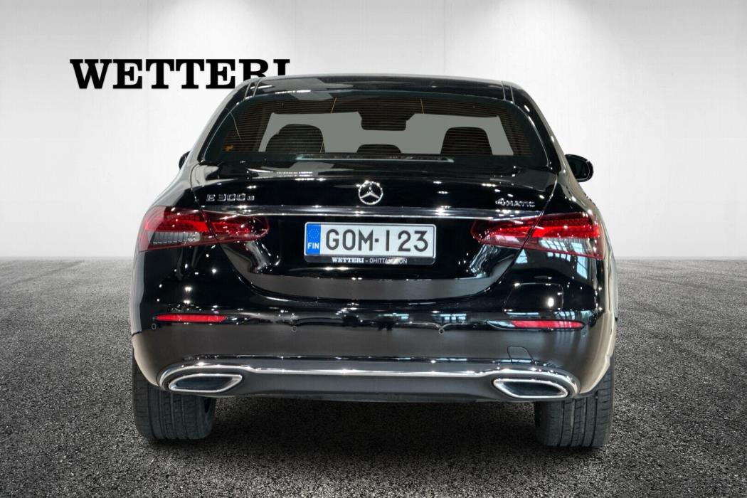 MERCEDES-BENZ E 2021