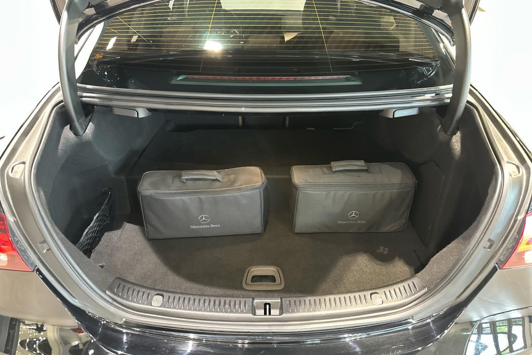 MERCEDES-BENZ E 2021