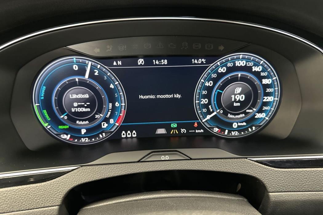 VOLKSWAGEN Passat 2018