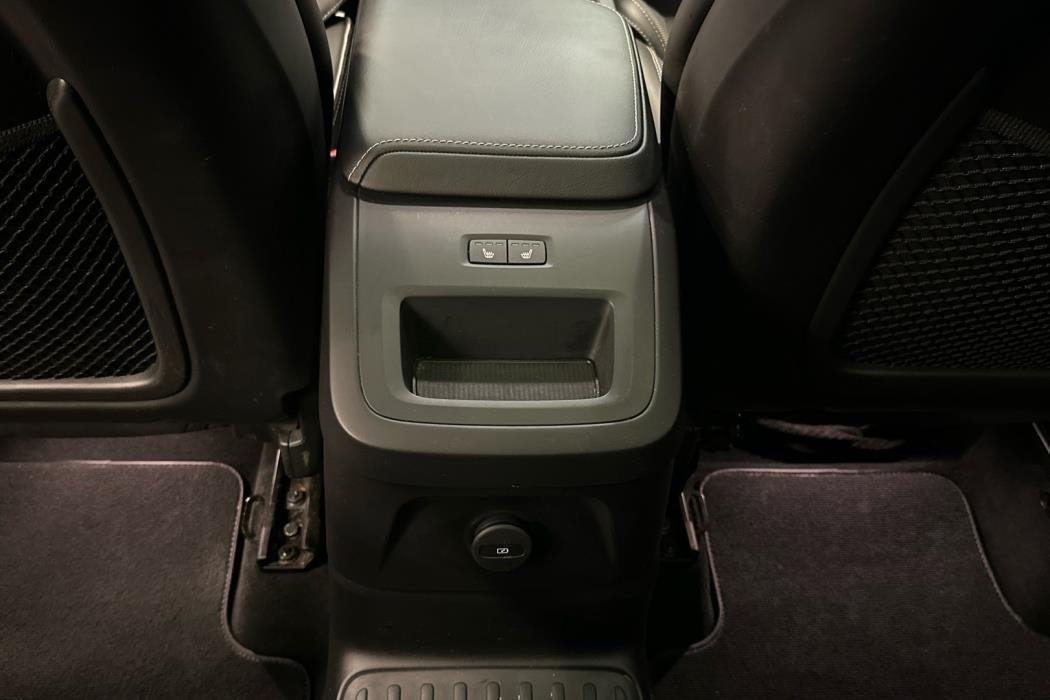 VOLVO XC60 2022
