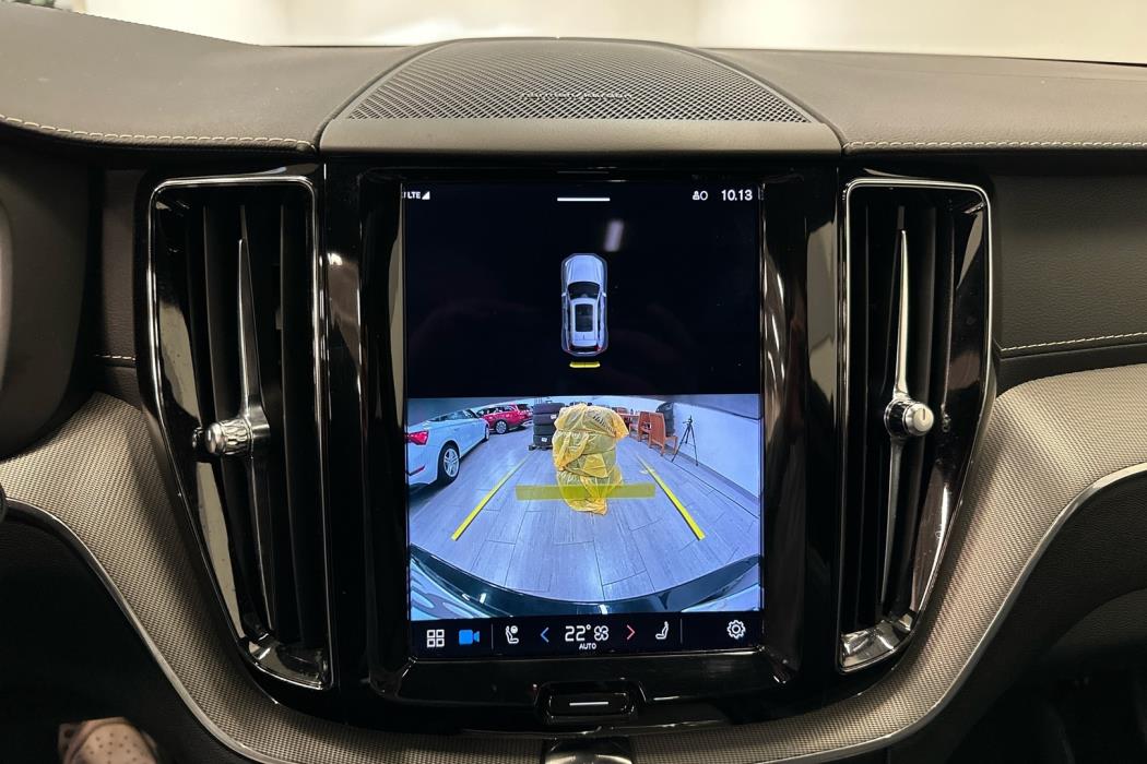 VOLVO XC60 2022