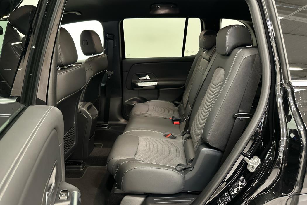 MERCEDES-BENZ EQB 2025