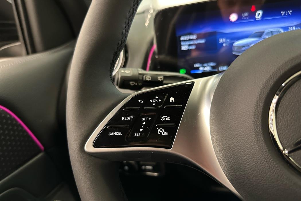 MERCEDES-BENZ EQB 2025