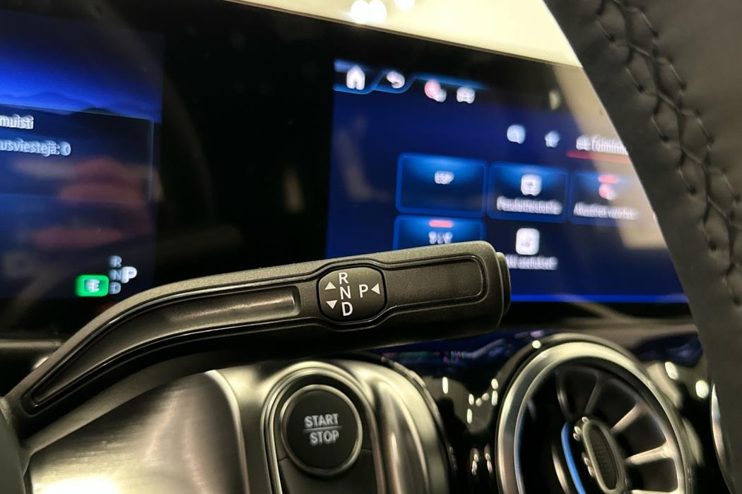 MERCEDES-BENZ EQB 2025