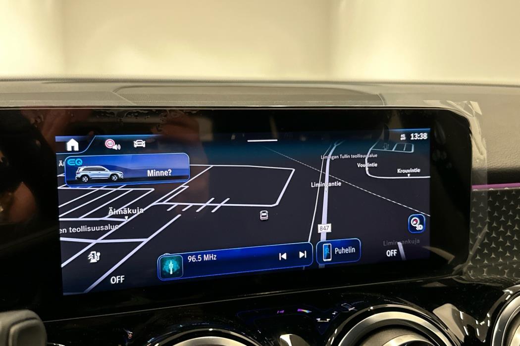 MERCEDES-BENZ EQB 2025