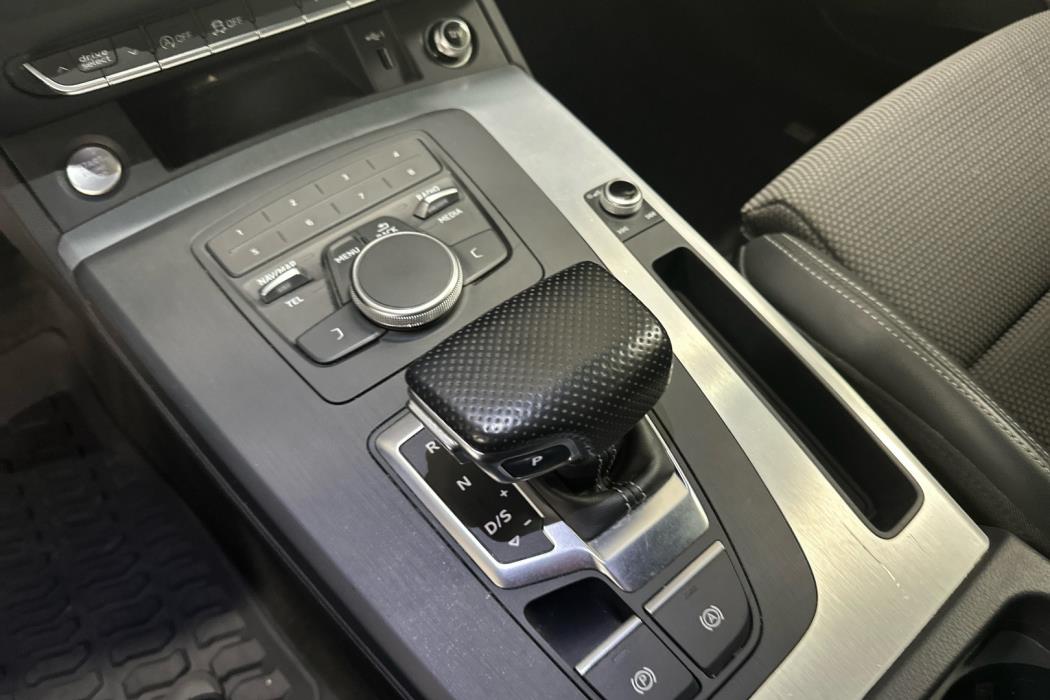 AUDI Q5 2018