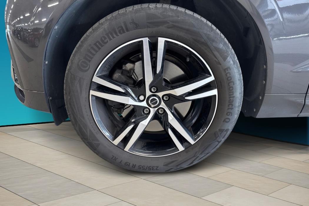 VOLVO XC60 2022