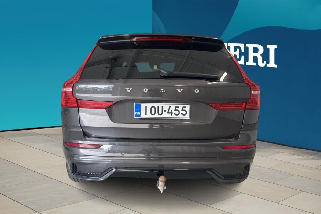 VOLVO XC60 2022