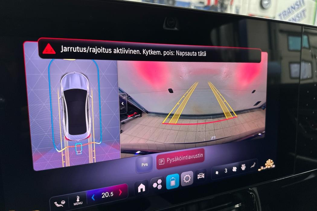 MERCEDES-BENZ CLA 2025