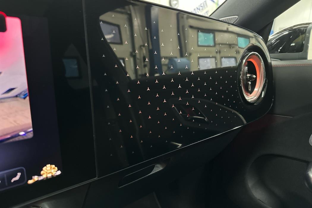 MERCEDES-BENZ CLA 2025