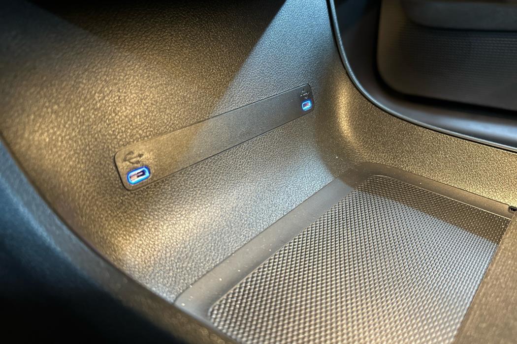 MERCEDES-BENZ CLA 2025