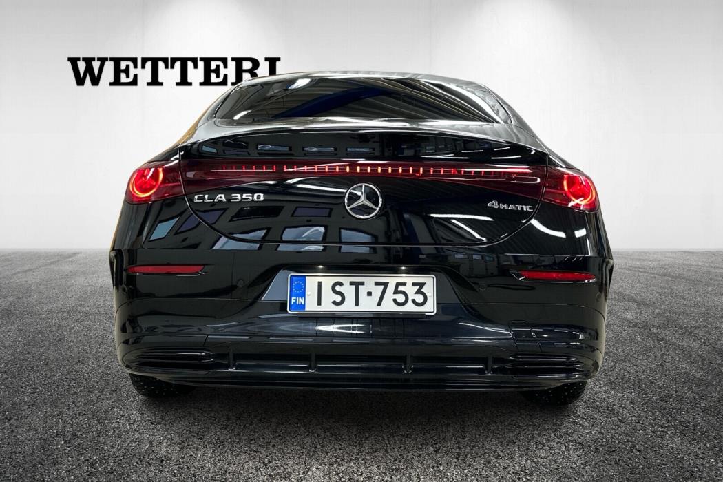 MERCEDES-BENZ CLA 2025