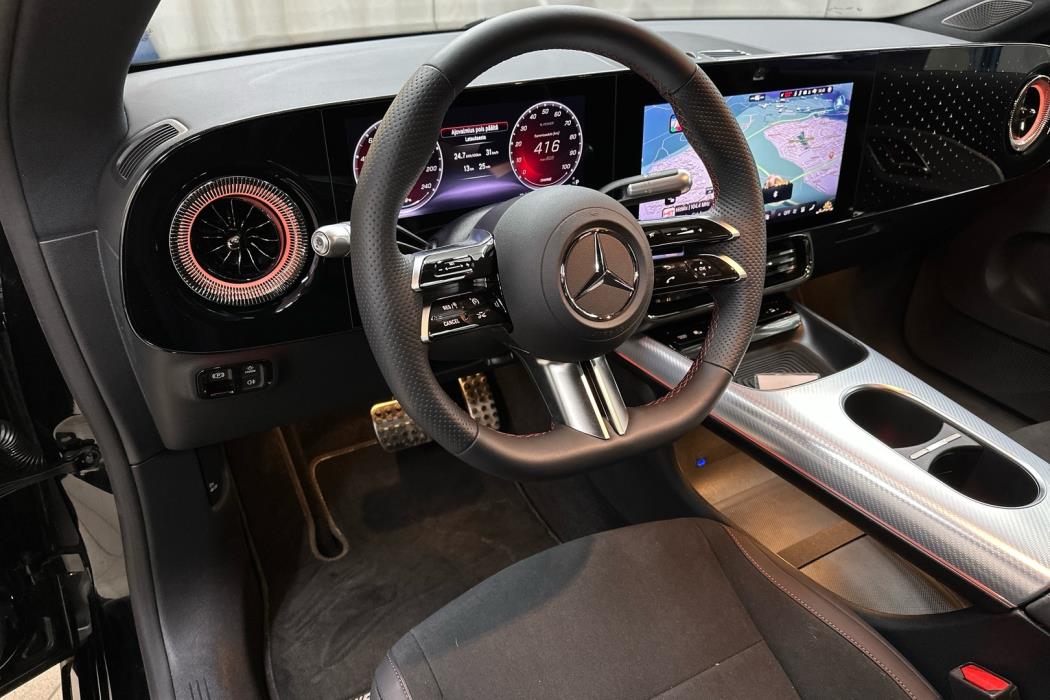 MERCEDES-BENZ CLA 2025