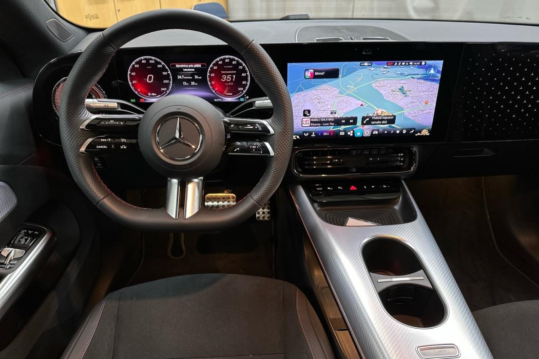 MERCEDES-BENZ CLA 2025