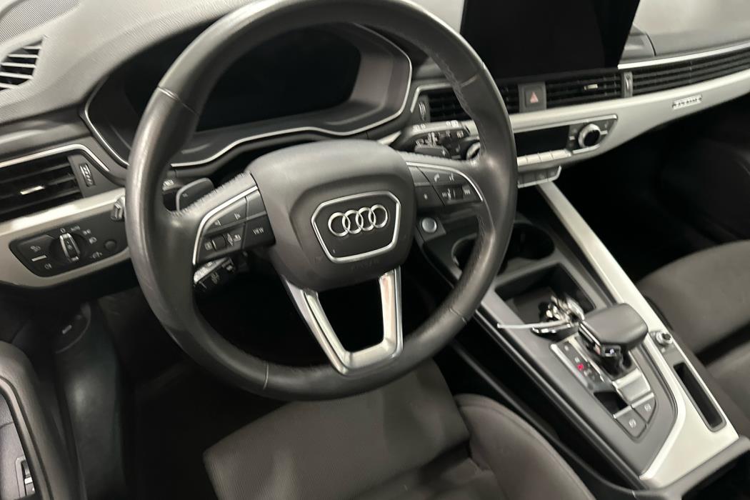 AUDI A4 allroad quattro 2021