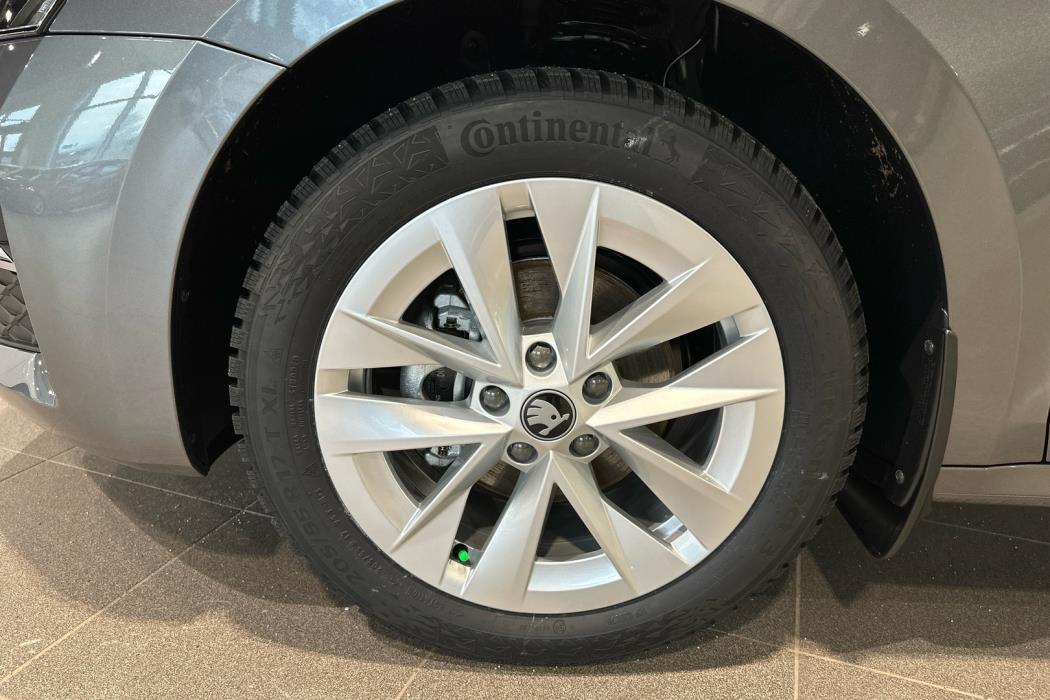 SKODA Octavia 2025