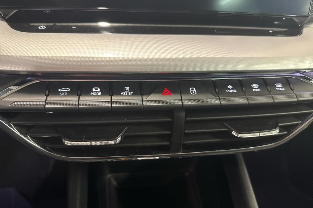 SKODA Octavia 2021