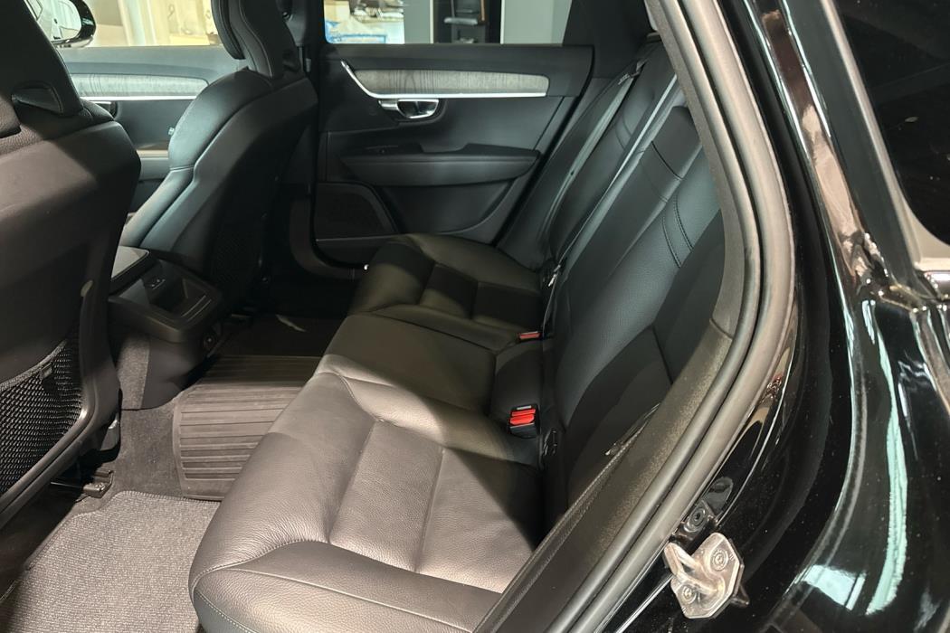 VOLVO V90 Cross Country 2022