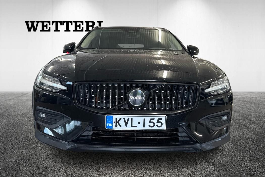 VOLVO V60 Cross Country 2023