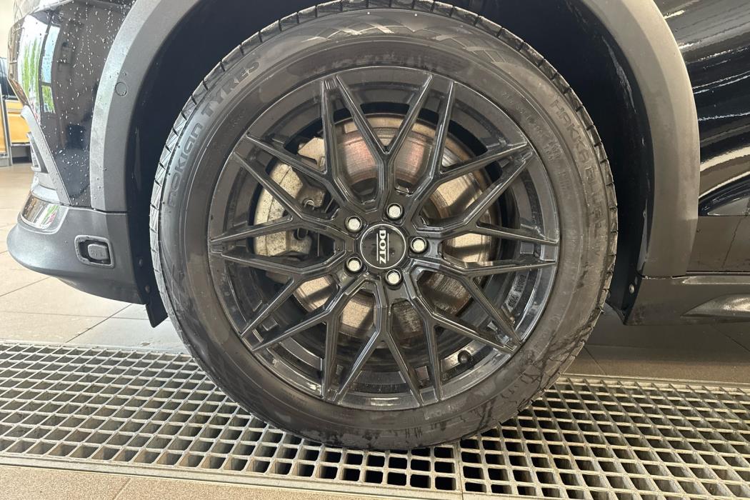 VOLVO V60 Cross Country 2023