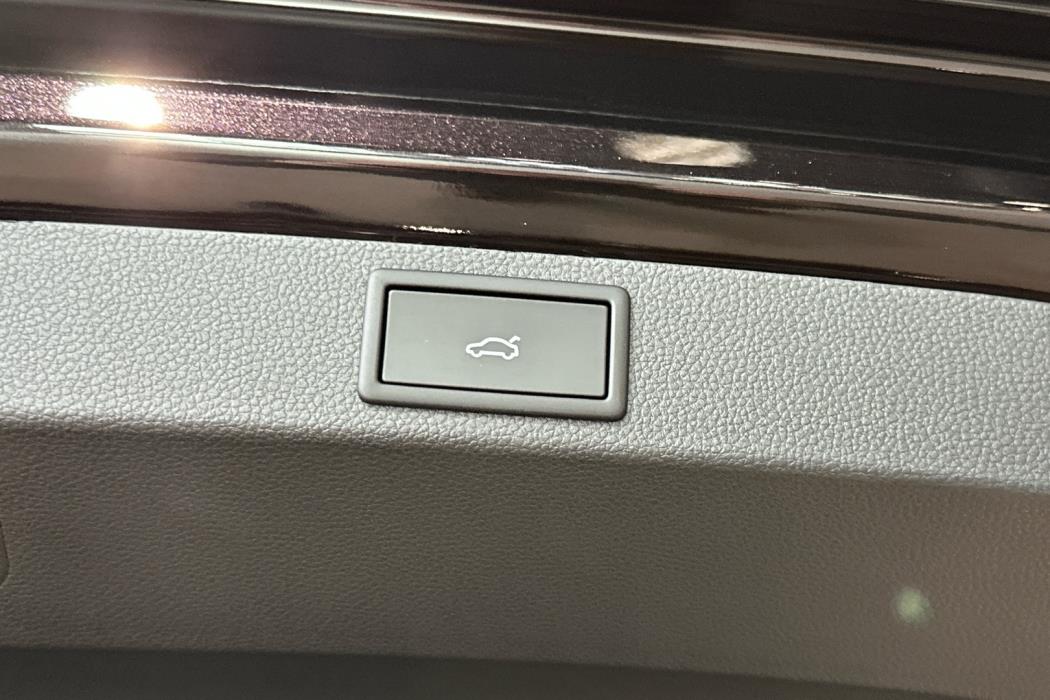 SKODA Karoq 2025